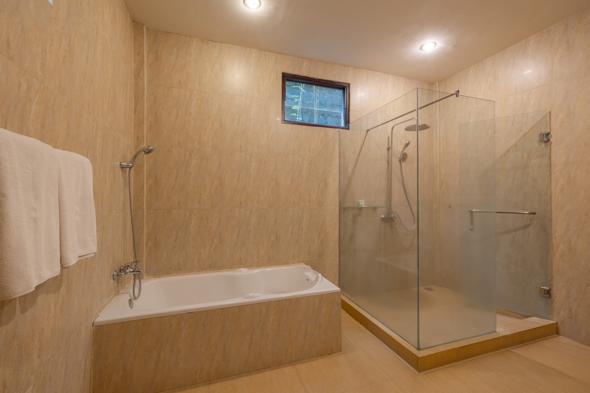 3 Bedroom with Private Pool - 1B/2B/10