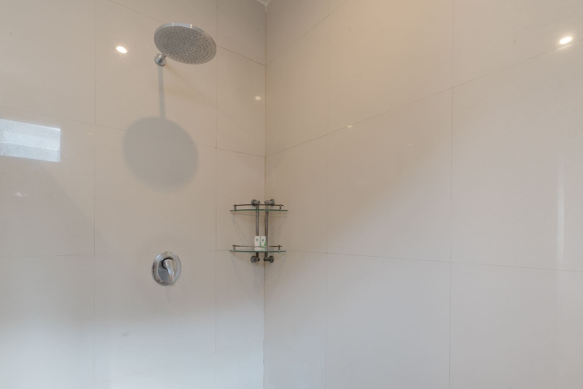 2 Kamar Tidur dengan Kolam Pribadi - 3A/3B